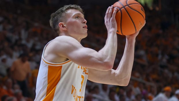 Dalton Knecht, Tennessee Volunteers